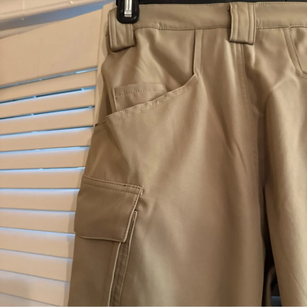 Flexcamo Men's Utility Cargo Pants in Khaki
